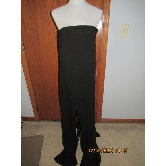 stylish black tube top jumpsuit - Picture 1 of 3